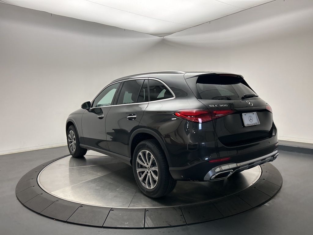 Thumbnail: 2026 Mercedes-Benz GLC - 5