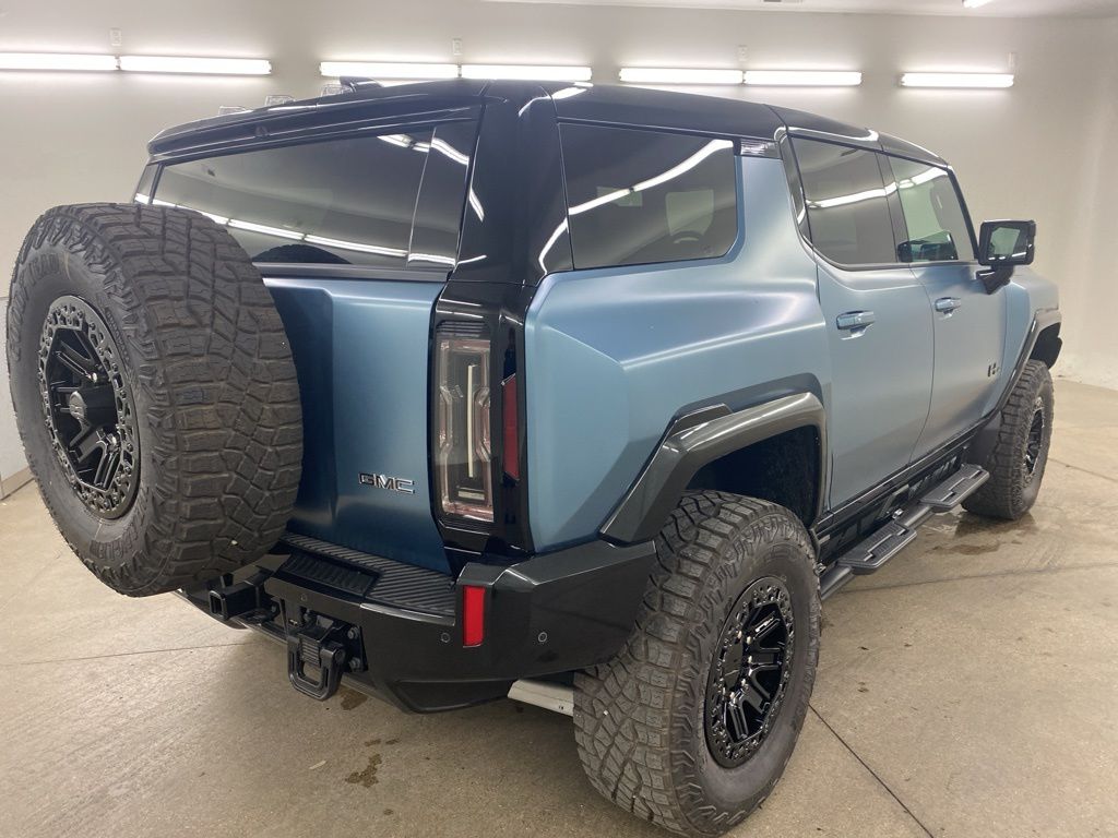 2024 GMC HUMMER EV SUV 3X photo