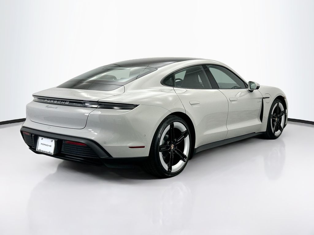 Thumbnail: 2026 Porsche Taycan - 7