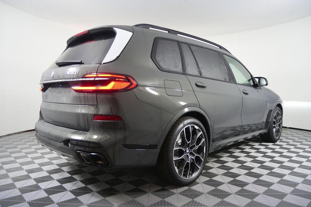 Thumbnail: 2026 BMW X7 - 3