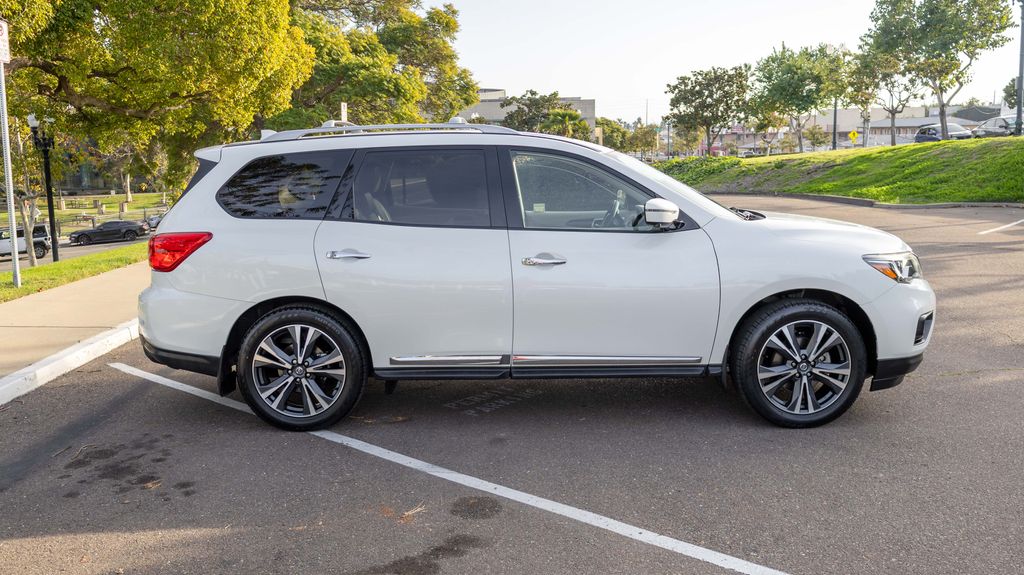 Used 2020 Nissan Pathfinder Platinum 4D Sport Utility