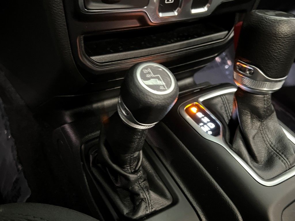 Thumbnail: 2021 Jeep Wrangler - 18