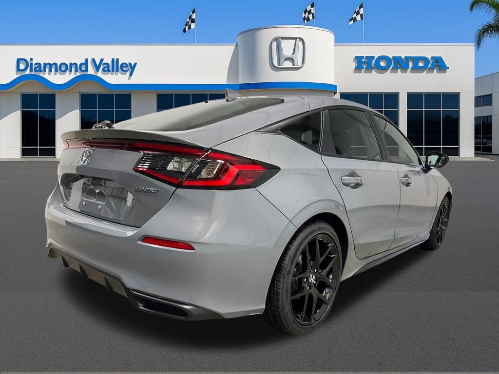 View vehicle photo 3