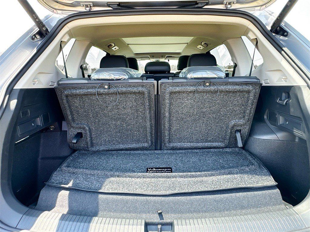 New 2024 Silver Volkswagen 2.0T SE image 29