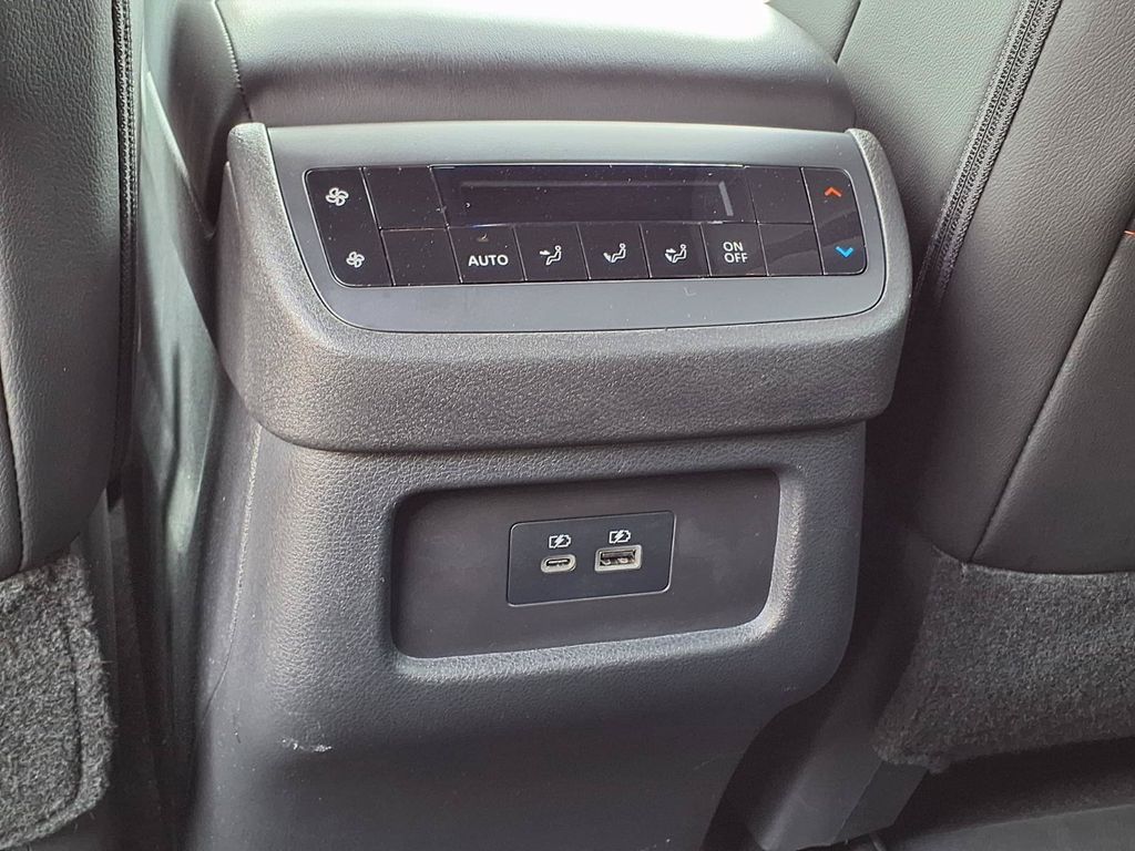 Used 2024 Nissan Pathfinder SUV