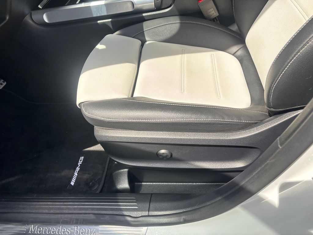 Used Car 2021 Mercedes-benz Glb  Glb 250 For Sale Under $25,000 In Austin, Texas