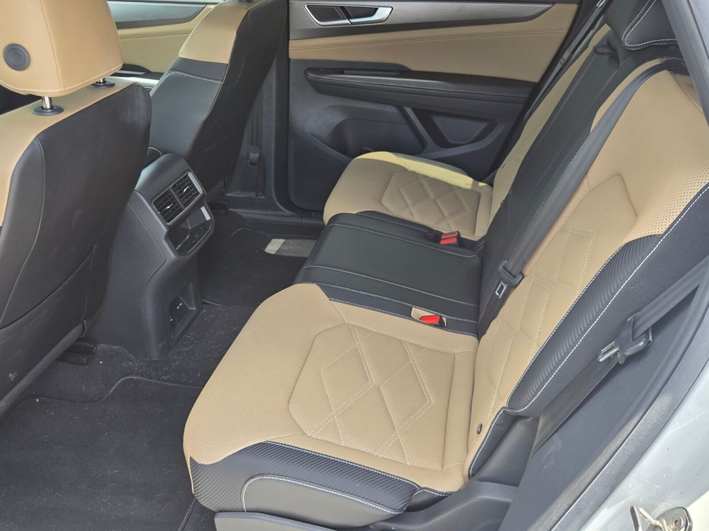 2024 Volkswagen Atlas - $27,000