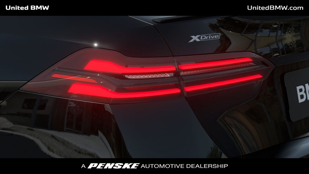 Thumbnail: 2026 BMW 5 Series - 8