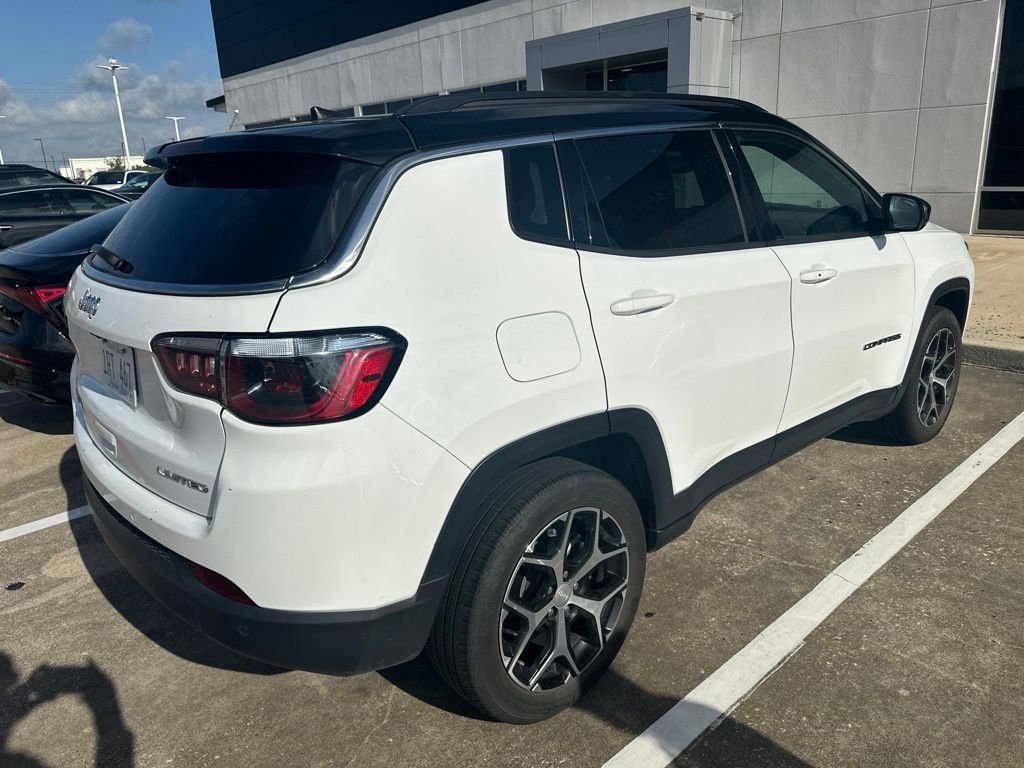 2024 Jeep Compass Limited White at Big Star Buick GMC
