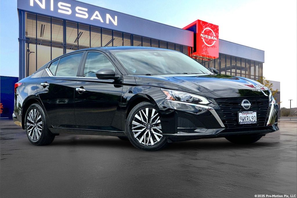 2025 Nissan Altima 2.5 SV's photo
