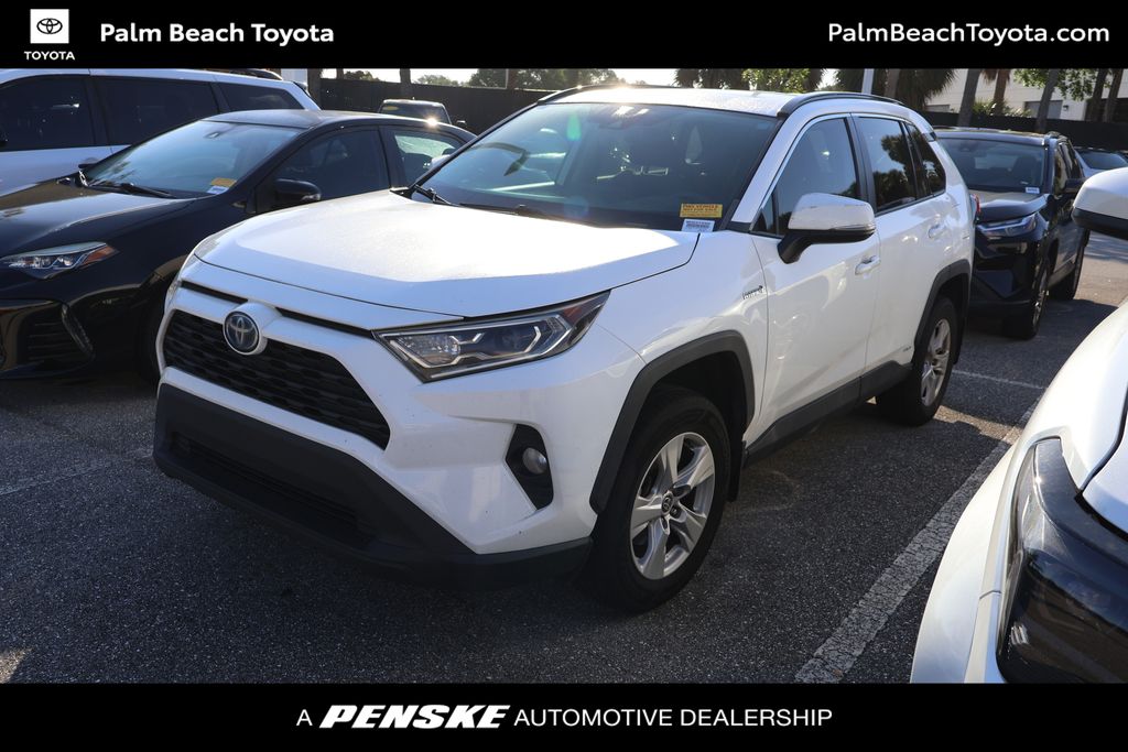 Thumbnail: 2021 Toyota RAV4 - 1