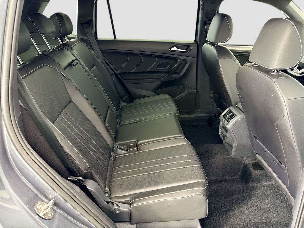 Thumbnail: 2024 Volkswagen Tiguan - 20