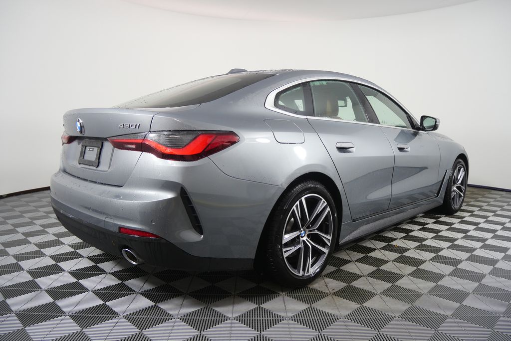 Thumbnail: 2025 BMW 4 Series - 3