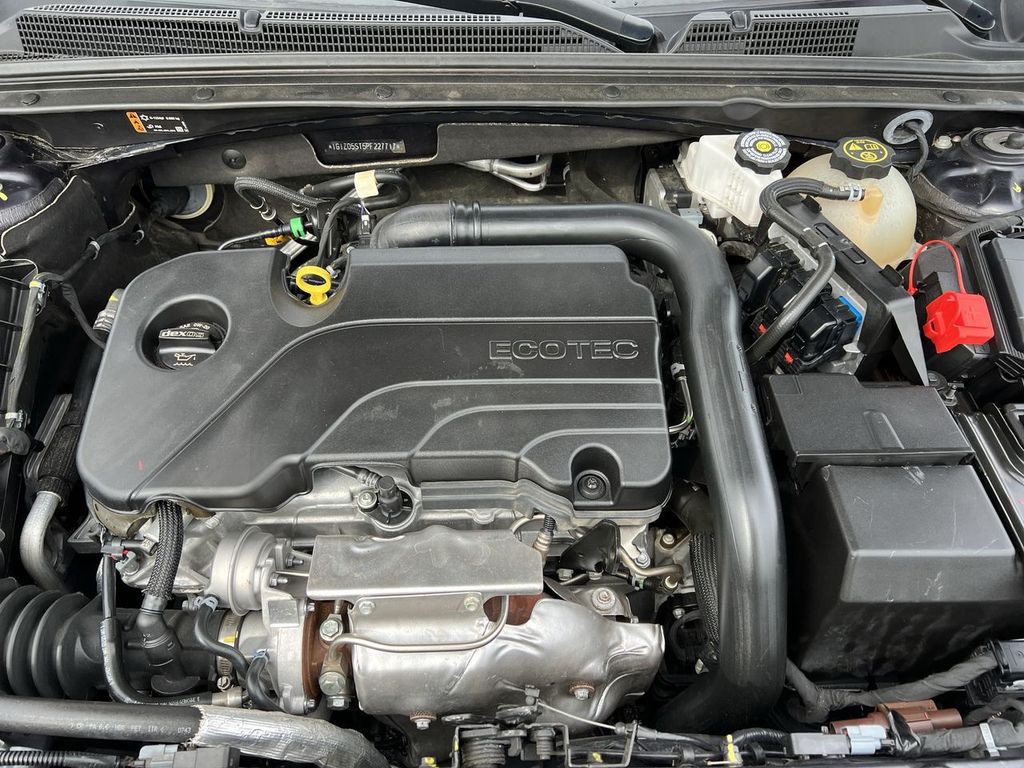 2023 Chevrolet Malibu LT photo