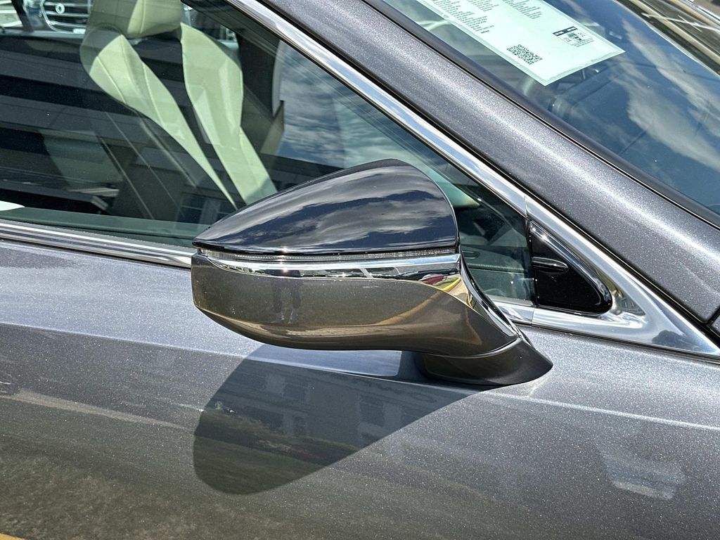 Thumbnail: 2023 Lexus ES - 18