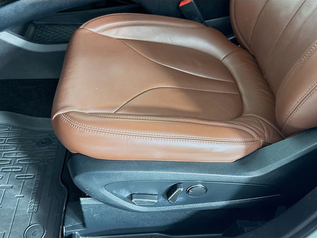 Thumbnail: 2018 Lincoln MKX - 19