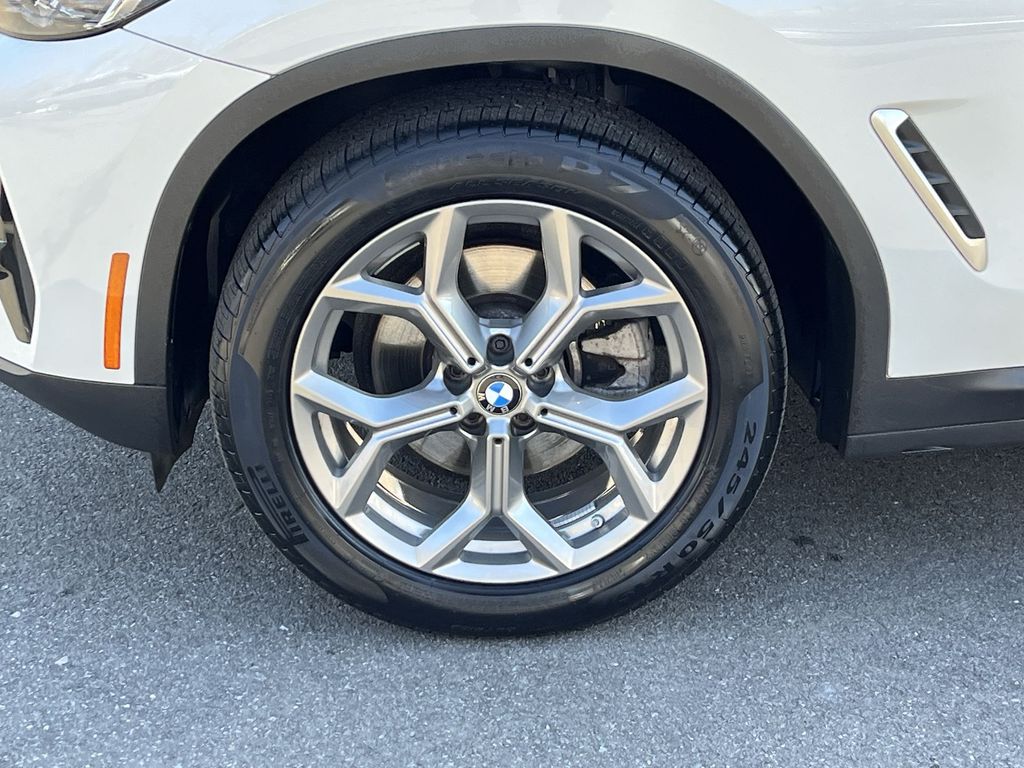 Thumbnail: 2023 BMW X3 - 10