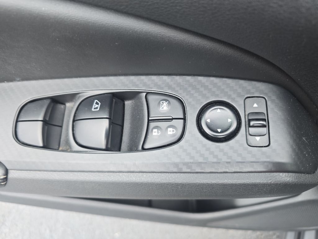 Used 2024 Nissan Altima Sedan
