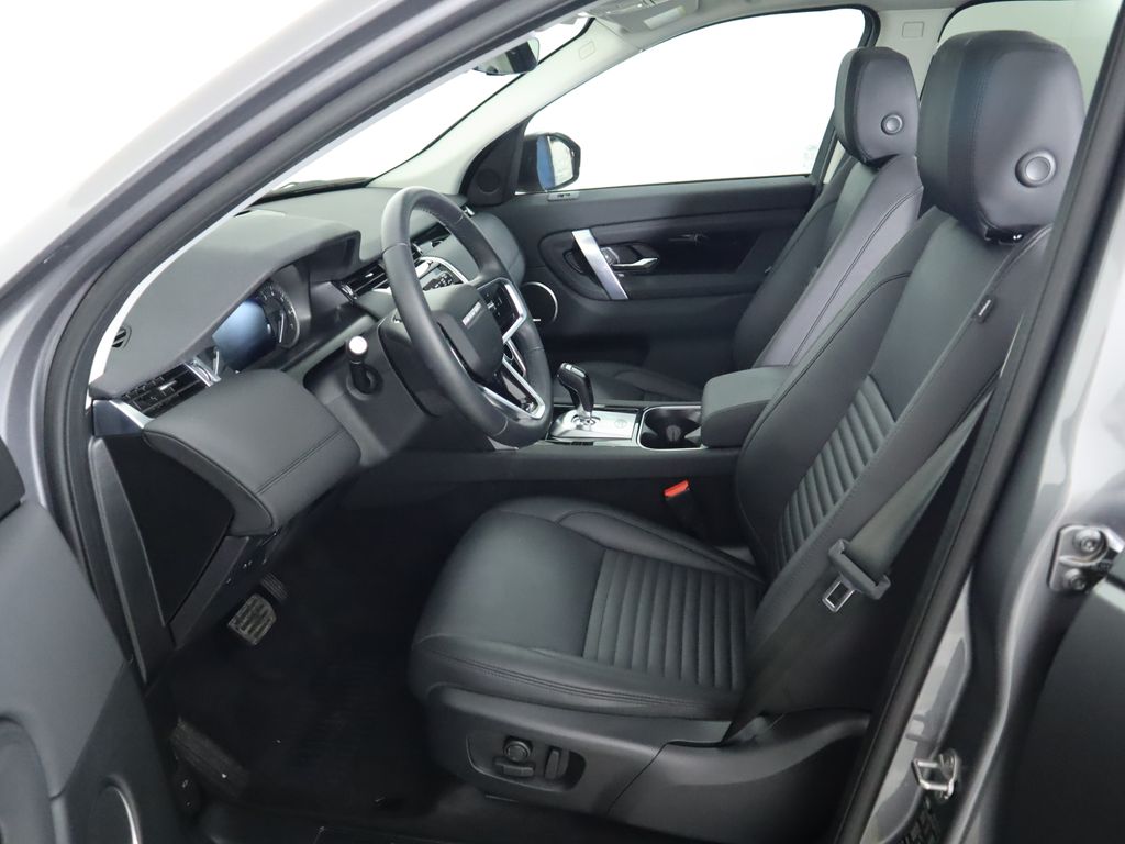 Thumbnail: 2023 Land Rover Discovery Sport - 20