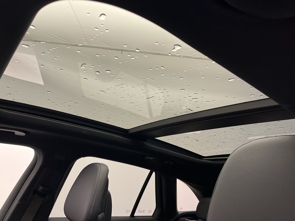 Thumbnail: 2026 Mercedes-Benz GLC - 21