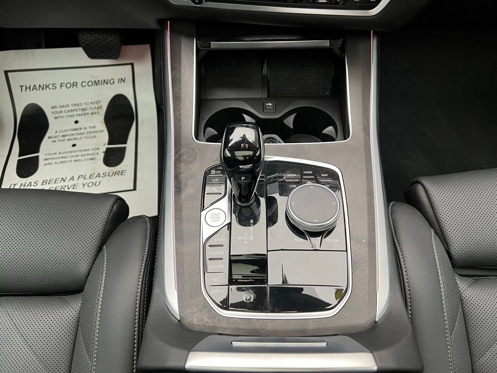 Thumbnail: 2023 BMW X5 - 12