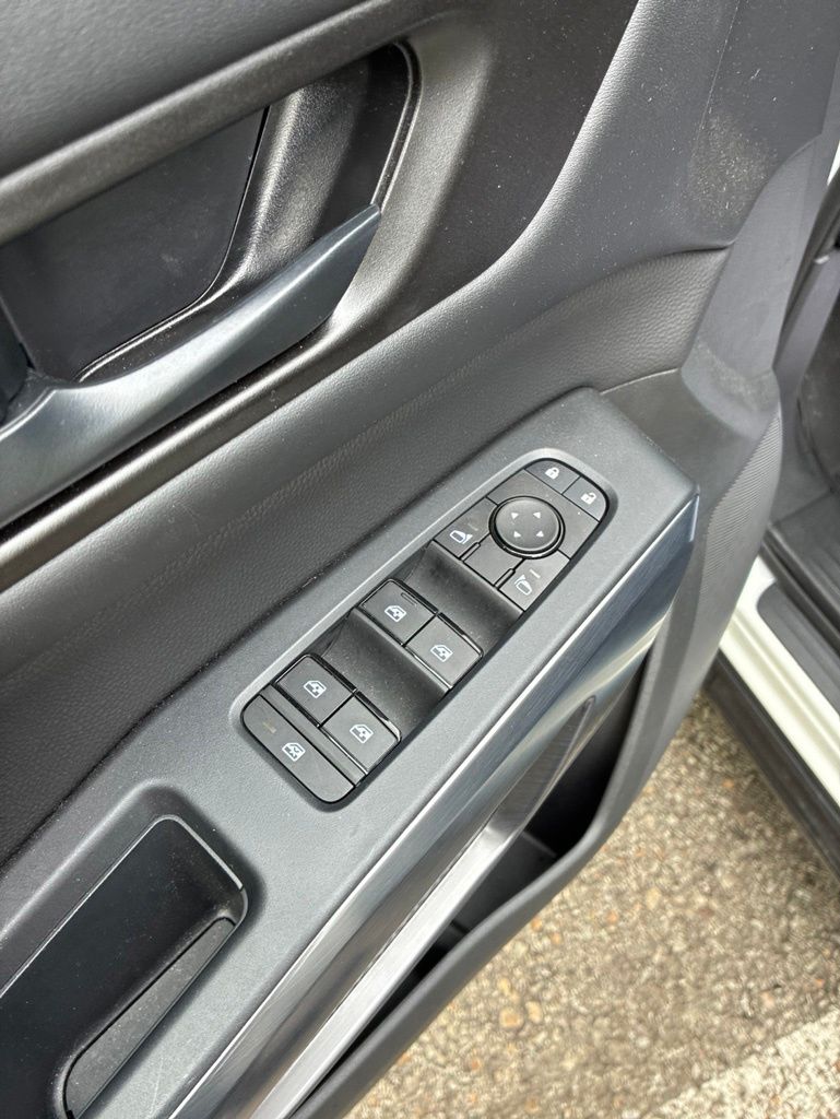 2025 Nissan Pathfinder Rock Creek White at South Hills Kia