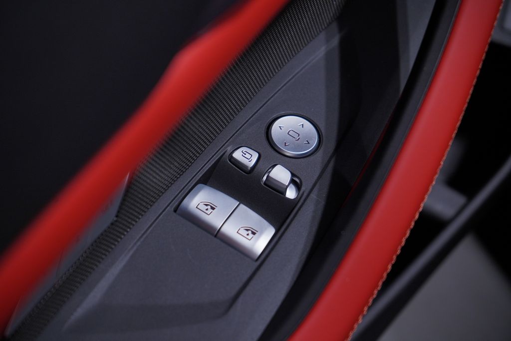 Thumbnail: 2026 BMW M4 - 16