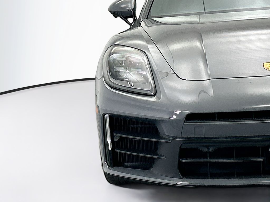 Thumbnail: 2026 Porsche Panamera - 12