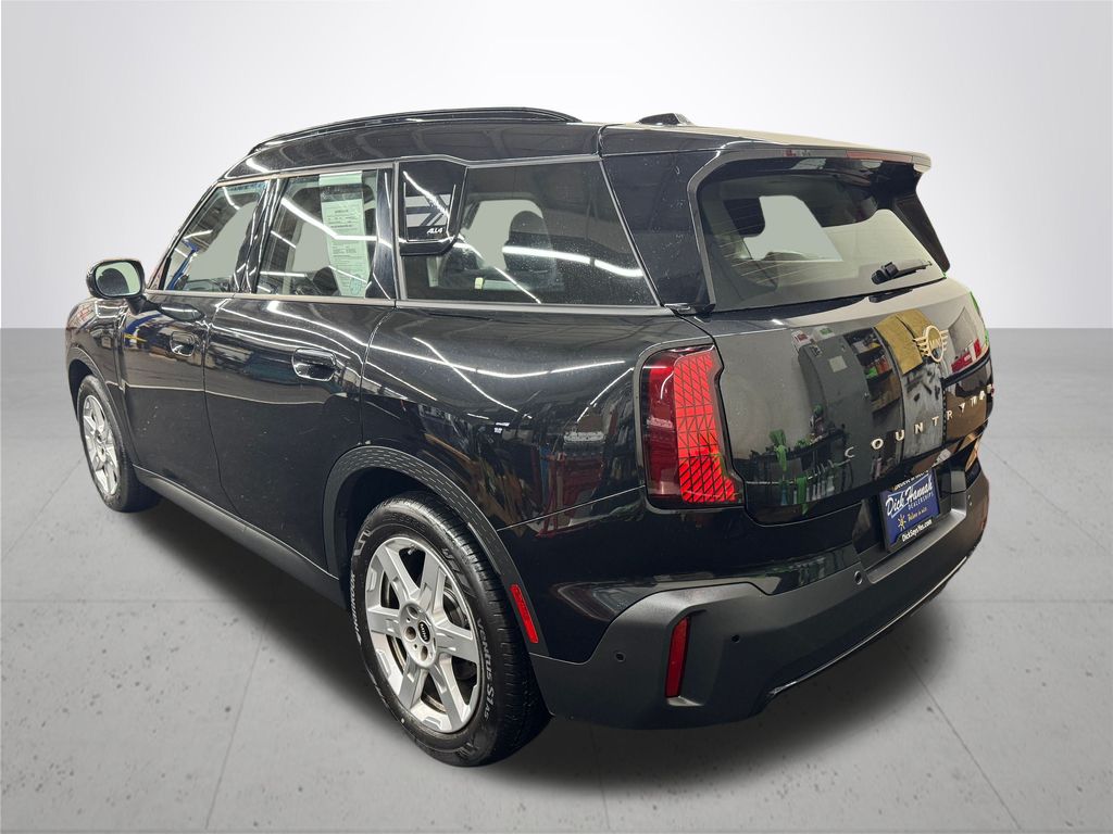 2025 Mini Cooper S ALL4 photo 3