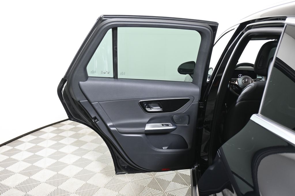 Thumbnail: 2026 Mercedes-Benz GLC - 28