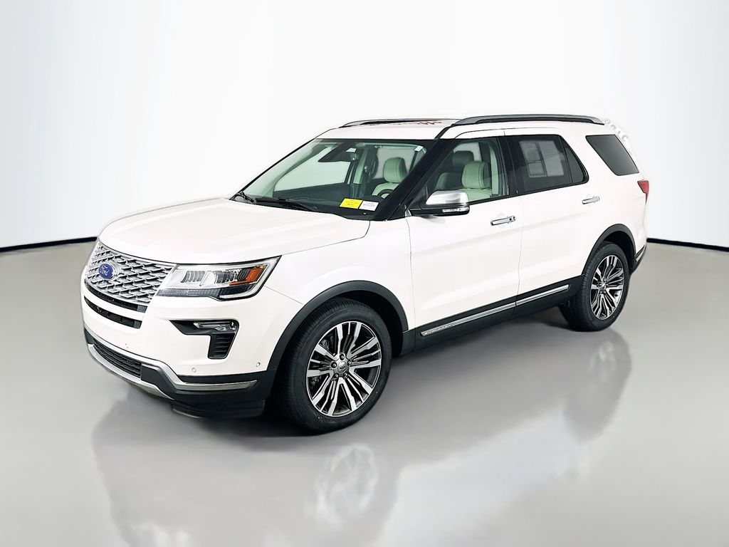 Used 2018 White Ford Platinum image 3