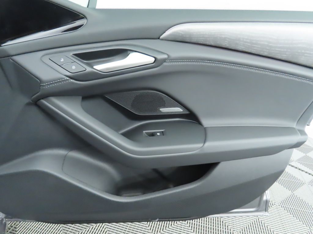 Thumbnail: 2025 Audi A6 - 27