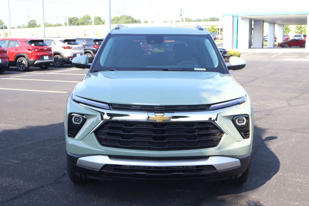 Thumbnail: 2026 Chevrolet TrailBlazer - 2
