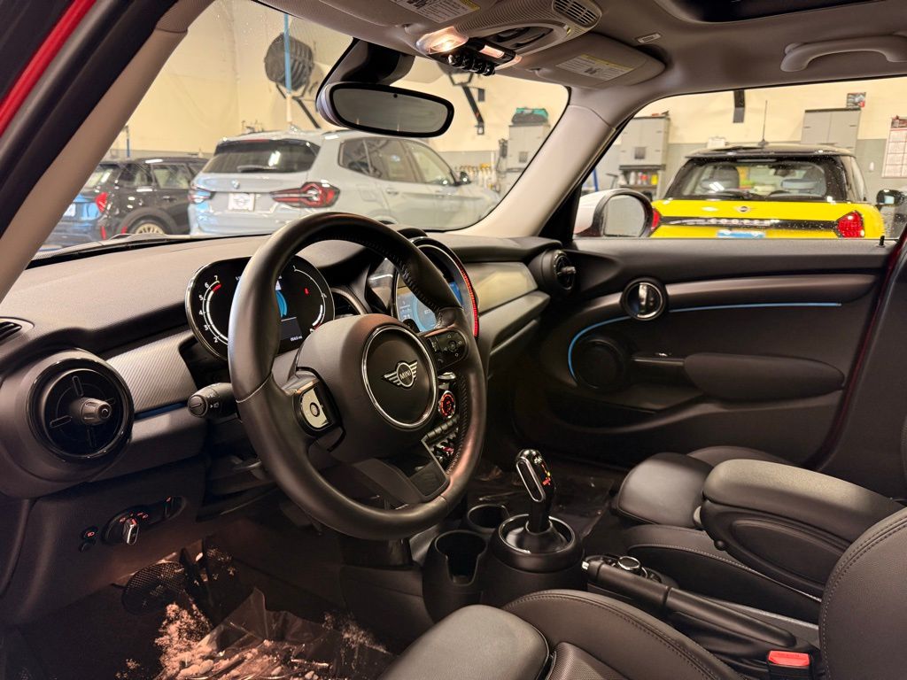 Thumbnail: 2023 MINI Cooper - 11