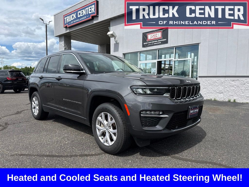 Baltic Gray Metallic Clearcoat 2022 Jeep Grand Cherokee SUV / Crossover Four-Wheel Drive 8-Speed Automatic