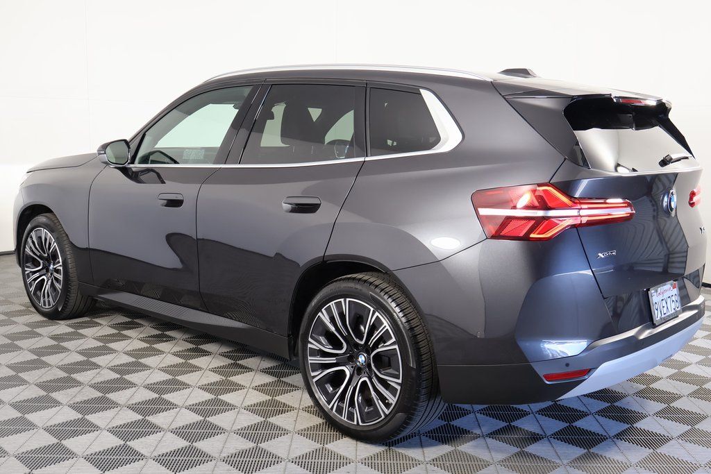 Thumbnail: 2026 BMW X3 - 6