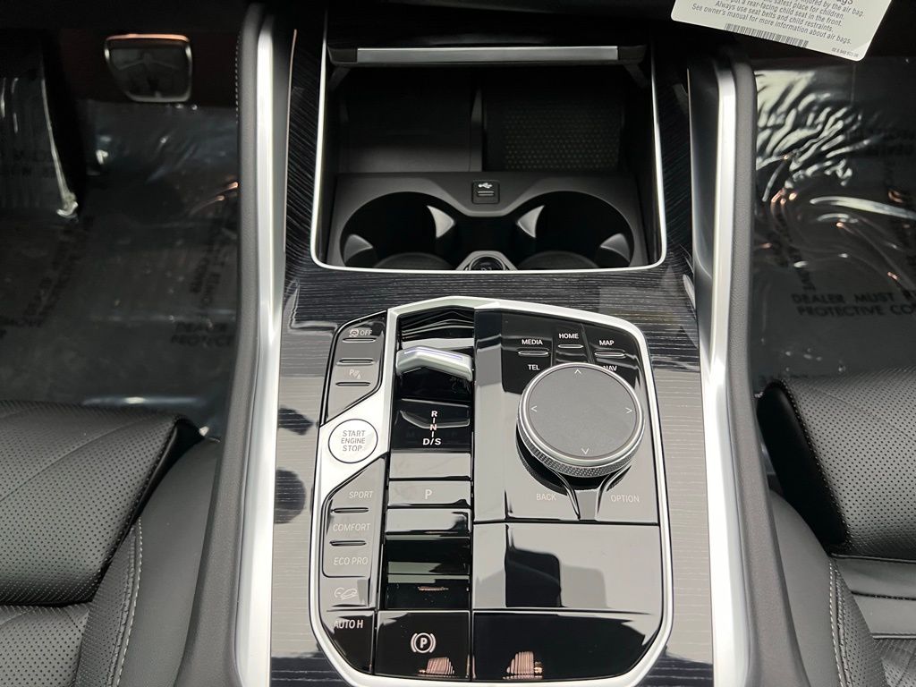 Thumbnail: 2026 BMW X6 - 12