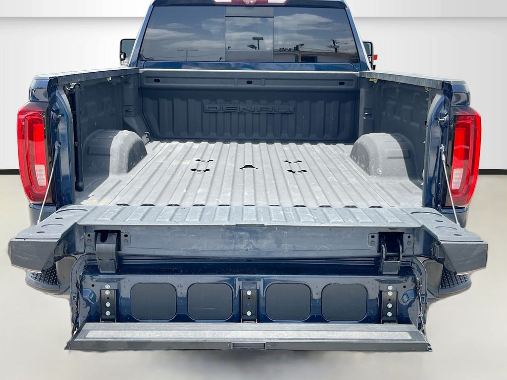 Used 2021 Blue GMC Denali image 28