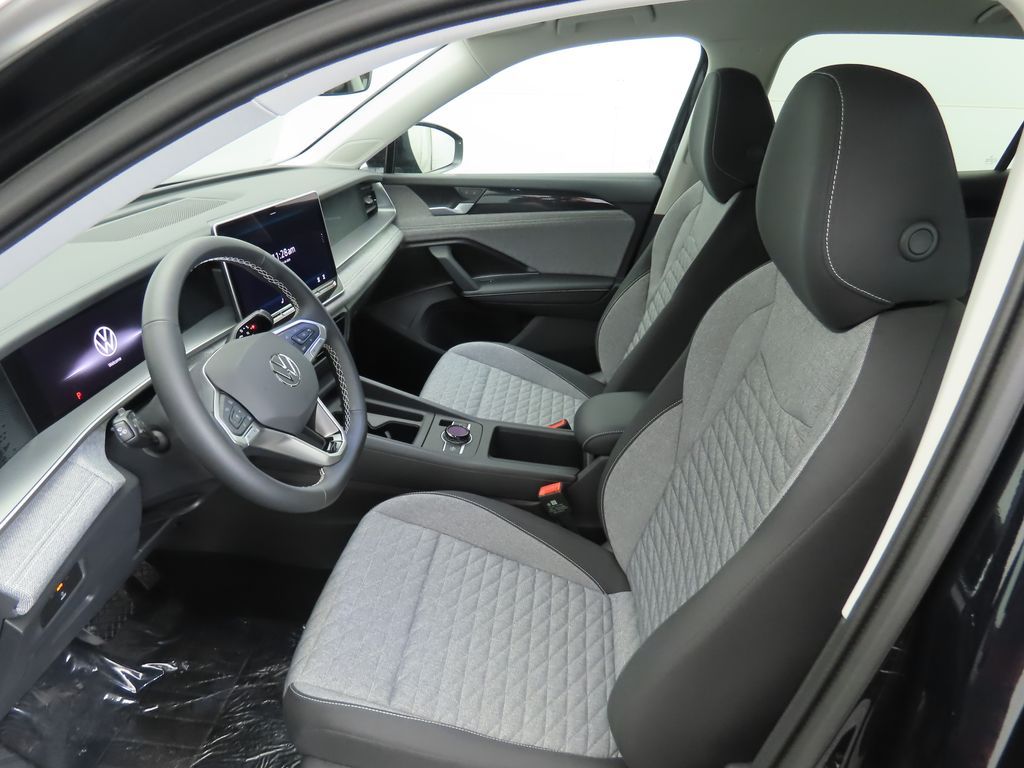 Thumbnail: 2026 Volkswagen Tiguan - 17