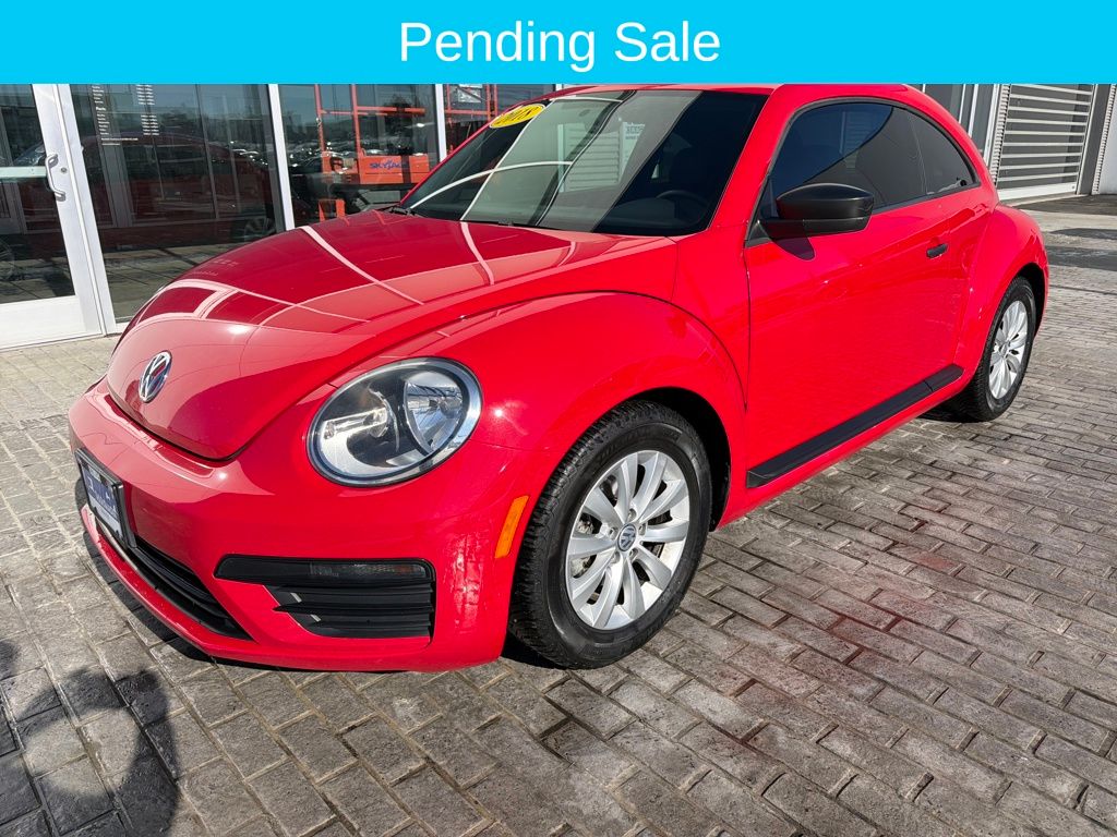 2018 Volkswagen Beetle 2.0T S Hatchback FWD