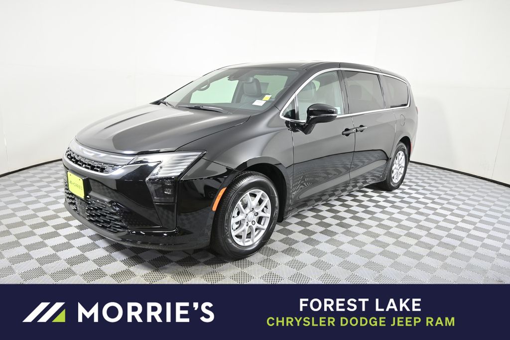 2027 Chrysler Pacifica Select's photo