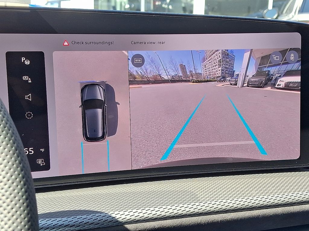 Thumbnail: 2026 Audi SQ5 - 14