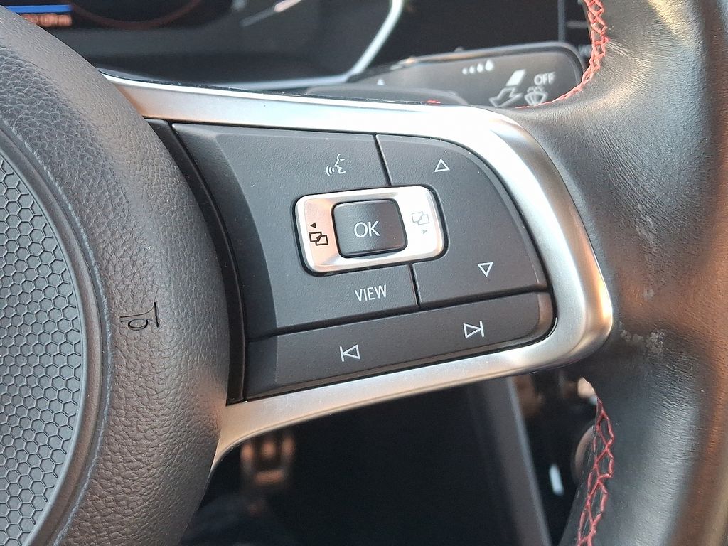 Thumbnail: 2019 Volkswagen Jetta - 22