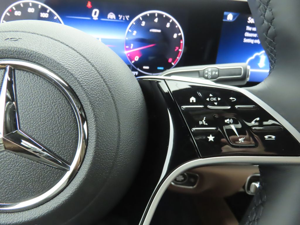 Thumbnail: 2025 Mercedes-Benz GLE - 12