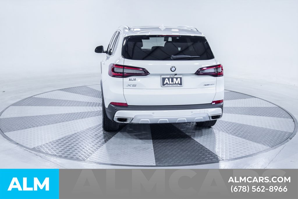 Used 2022 White BMW xDrive40i image 8