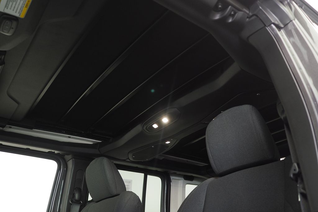 Thumbnail: 2026 Jeep Wrangler - 10