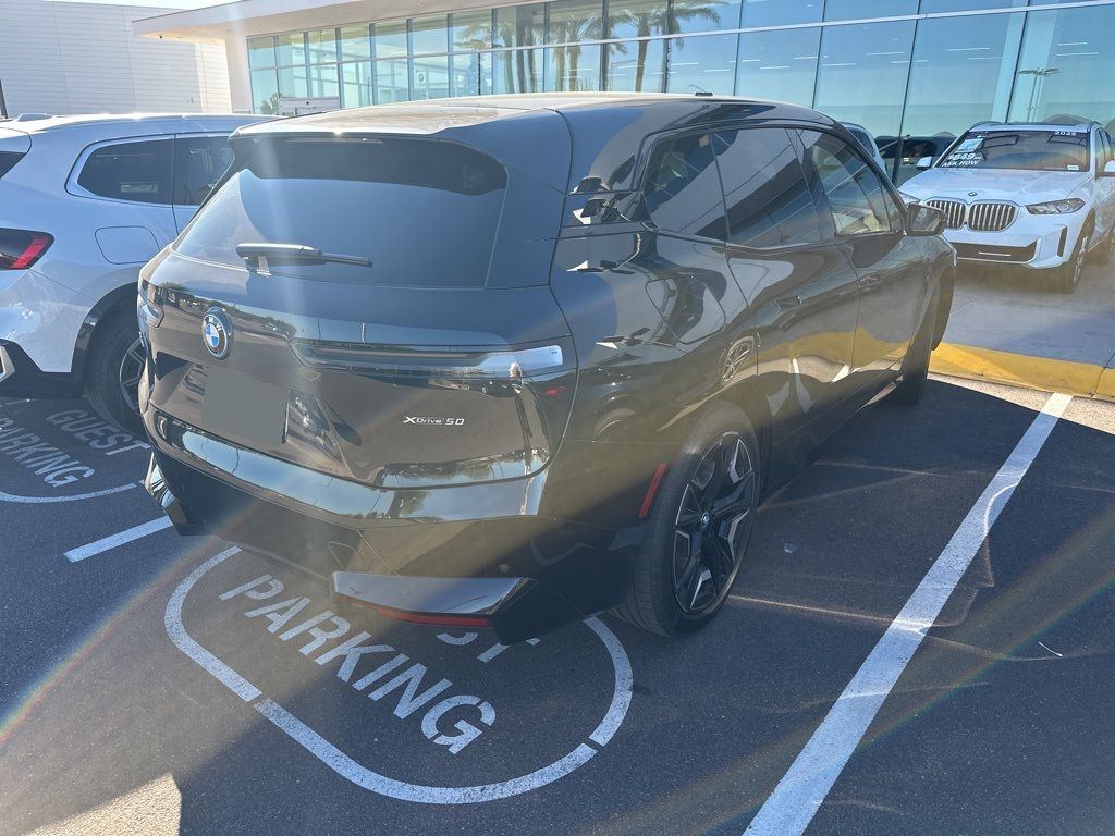 Thumbnail: 2024 BMW iX - 6