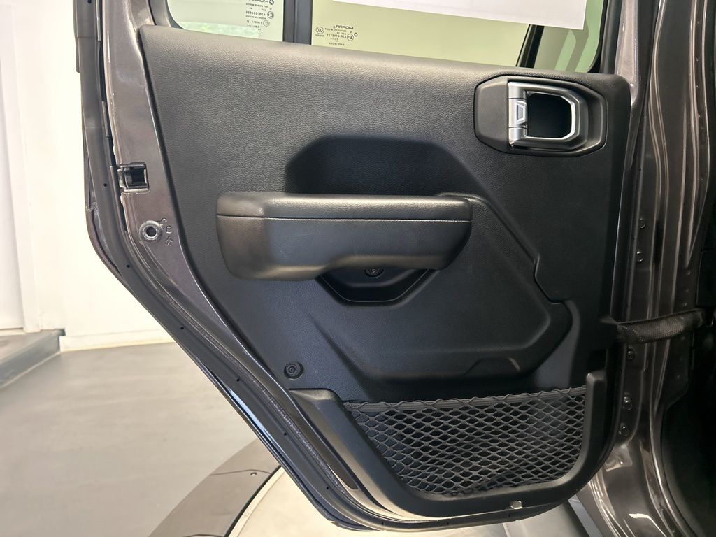 Thumbnail: 2020 Jeep Wrangler - 23