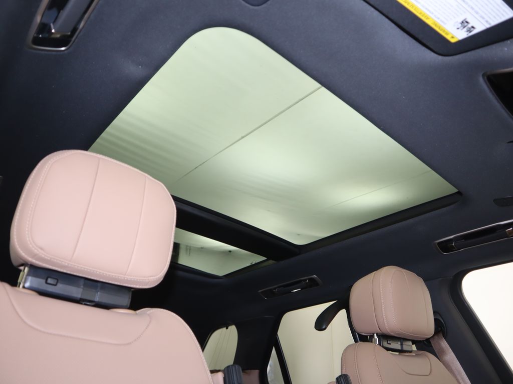 Thumbnail: 2025 Land Rover Range Rover Sport - 19