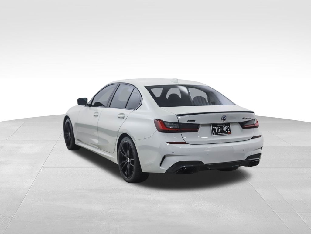 Thumbnail: 2022 BMW 3 Series - 3